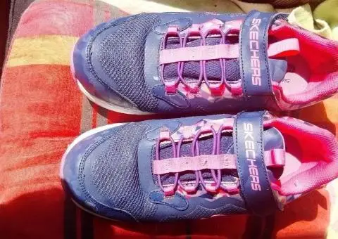 Кросівки Skechers , 37р - 2/3