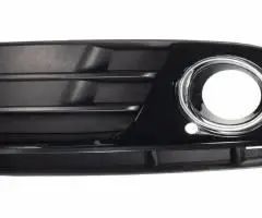 Решетка туманки Audi Q5 решітка ауді птф 5 audi q5 ауди q5 8r заглушка