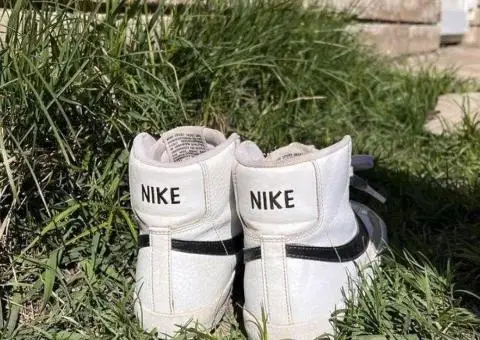 Nike кросівки оригінал - 1/3