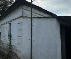 Продається частина будинку в центральному районі міста (район ДОССАФ)