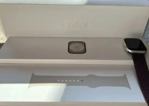 Apple Watch 8 45mm - 1/3