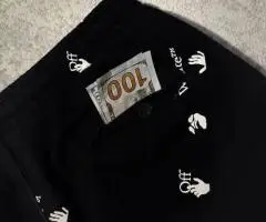 Шорти: від Off White