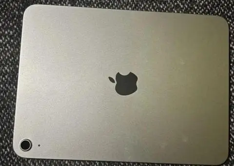 Ipad  16 2025 року - 2/3