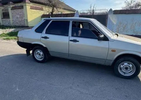В продаже ваз 21099 - 1/3