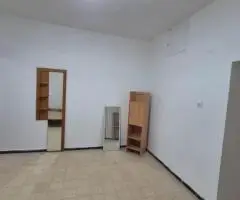 Сдается однокомнатная комнатная квартира в центре Нетании,