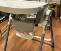 Стілець дитячий для годування Peg Perego