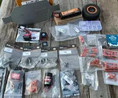 Радіокерована машина ZD Racing DBX 10 + набір запчастин на переробку машини в метал