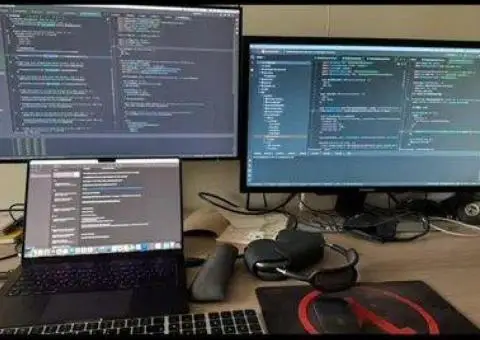 SAMSUNG U28E570D 28" - 1/3