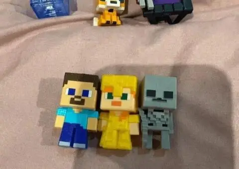 Фигурки kinder Minecraft