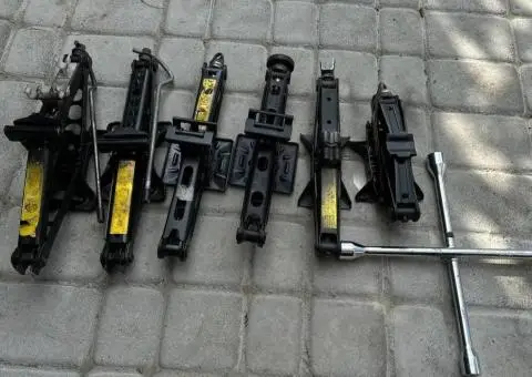 Домкраты оригинал,Домкрат Нісан,Тойота - 2/3