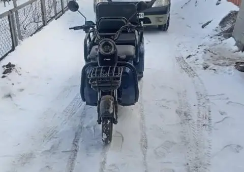 триколісний електроскутер - 2/5