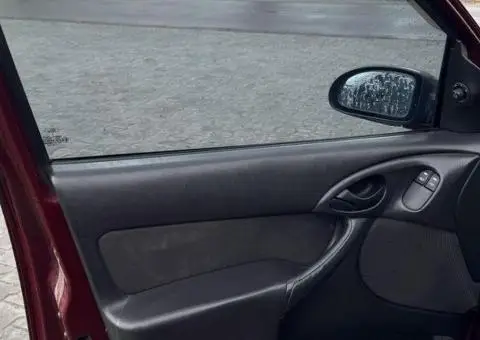 Розбор Ford Focus mk1 - 2/3