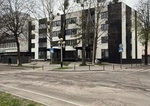 Продаж комерційного приміщення в центрі міста. Без комісії - 2/3