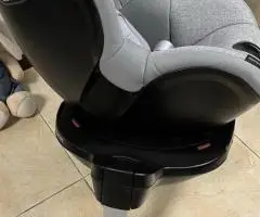 Автокрісло Britax Römer DUALFIX M i-SIZE Група 0+/1 (0-18 кг)