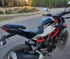 Продам мотоцикл Kawasaki z250sl