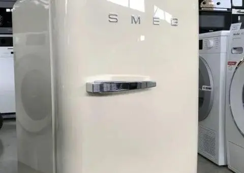 Маленький холодильник SMEG FAB 10 RCR6 Italy бежевий холодильник - 2/3