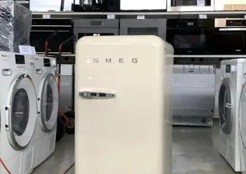Маленький холодильник SMEG FAB 10 RCR6 Italy бежевий холодильник - 3/3