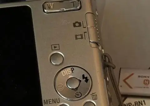 Компактний фотоапарат Sony Cyber-shot DSC-W320 (Silver) - 2/3
