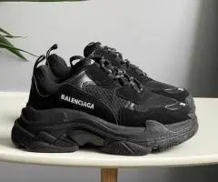 Кросівки Balenciaga Triple S V1 Black/White premium