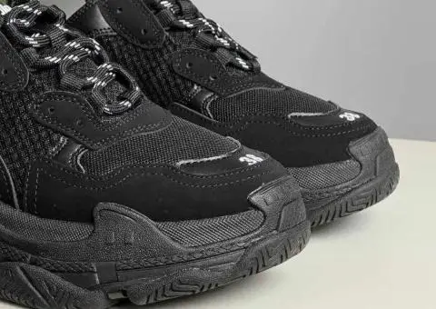 Кросівки Balenciaga Triple S V1 Black/White premium - 2/3