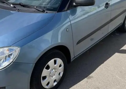 Skoda Fabia 2009 авто Шкода Фабия 2 фабія 2 - 1/3