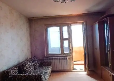 Квартира біля метро Харківська, поруч АТБ - 1/3