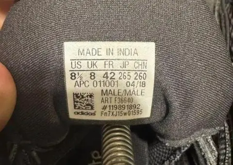 Оригінальні кросівки adidas Yeezy 500 (42 size) - 2/3