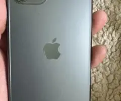 iPhone 11 pro 256 gb. 70%