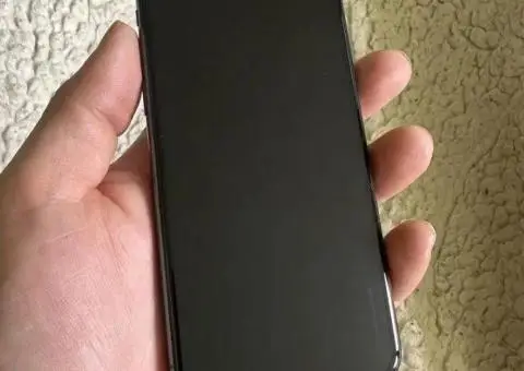 iPhone 11 pro 256 gb. 70% - 2/3