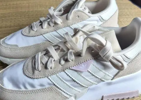 Жіночі кросівки Adidas Retropy Originals(Оригінал)38-23,5 і 38,5-24 см - 2/3