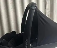 Автокресло Maxi-Cosi