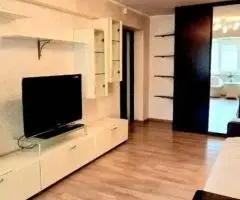 Затишна 2-х кімнатна квартира Велика Васильківська метро Палац України 4 хв. пішки