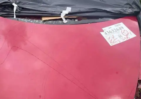 Капот TESLA Model 3 - 1/5