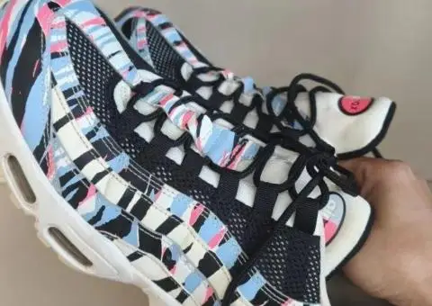 Кросівки Nike Air Max 95 Multi CW2359-100 б/у оригінал - 3/3