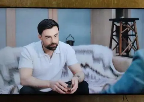 Продам смарт ТВ 50'' - 1/3