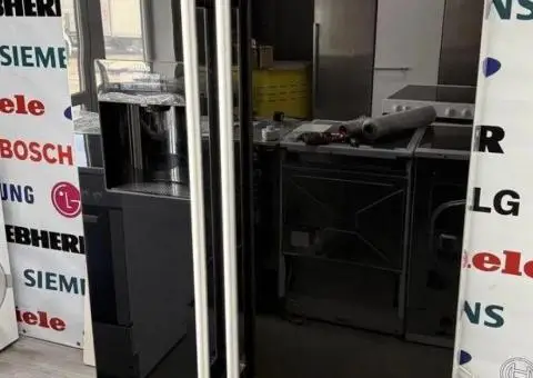 Чорний холодильник Siemens Side by Side з льодогенератором - 3/3