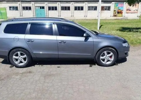 Volkswagen Passat B6 2007 - 2/3