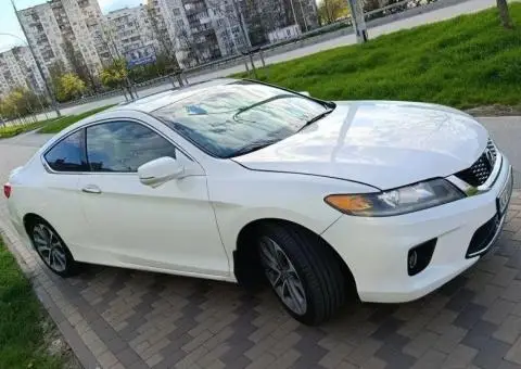 Honda Accord 3,5-V6 - 2/3