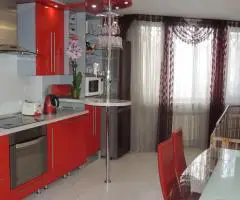 Оренда шикарна трикімнатна кімнатна квартира вул. Мілютенка 17 В від  Власника. Перший поверх