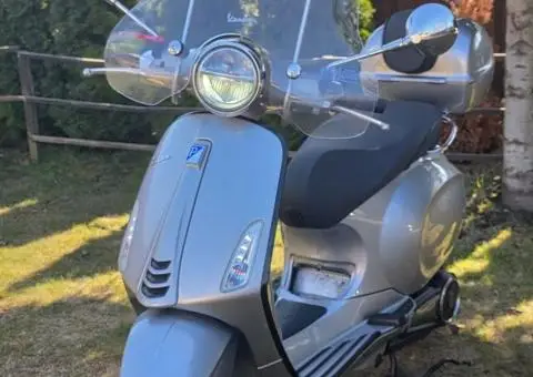 Електроскутер Vespa Piaggio Elettrica CB0 4Kw 2021 - 1/3