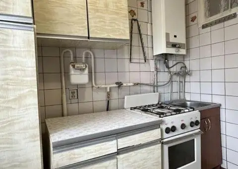 Продам 2-к кв по ул Семафорной ж/м Северный район АТБ Возможен безналичный расчет ! - 1/3