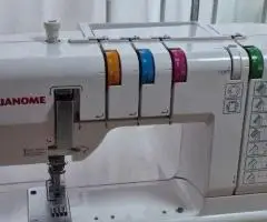 Распошивальная  машина Janome  Cover PRO  7000 CPS