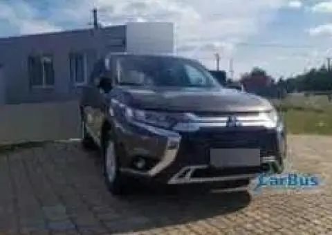 Разборка Mitsubishi Outlander запчастини розборка Мітсубісі Аутлендер шрот двигатель КПП Б/У - 1/3
