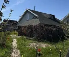 Продаж будинку в осокорках.