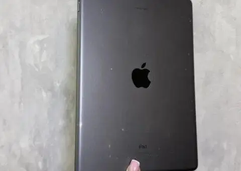 iPad 7 32 GB Wi-Fi - 2/3
