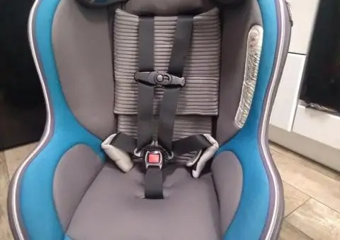 Автокрісло чікко chicco next fit zip від народження до 6-7 років - 1/3
