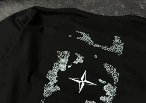Фудболка STONE ISLAND з нових колекцій в чорному та білому кольорі - 3/3