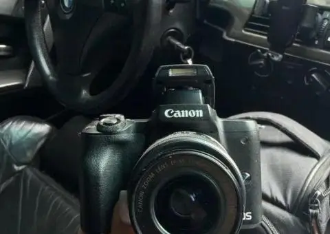 Canon EOS M50 в ідеальному стані - 2/3