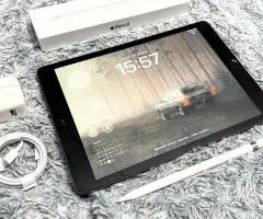 IPad 7 (128 gb) wi-fi, отличное состояние + стекло! A2197