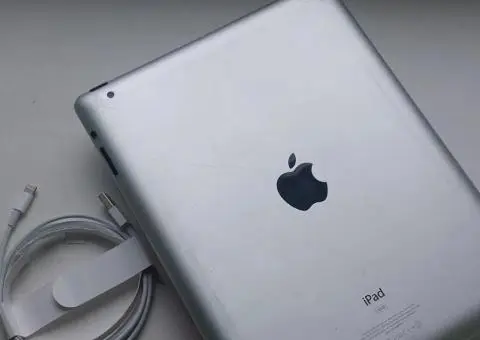 iPad 3 + в Подарок Зарядне - 1/3